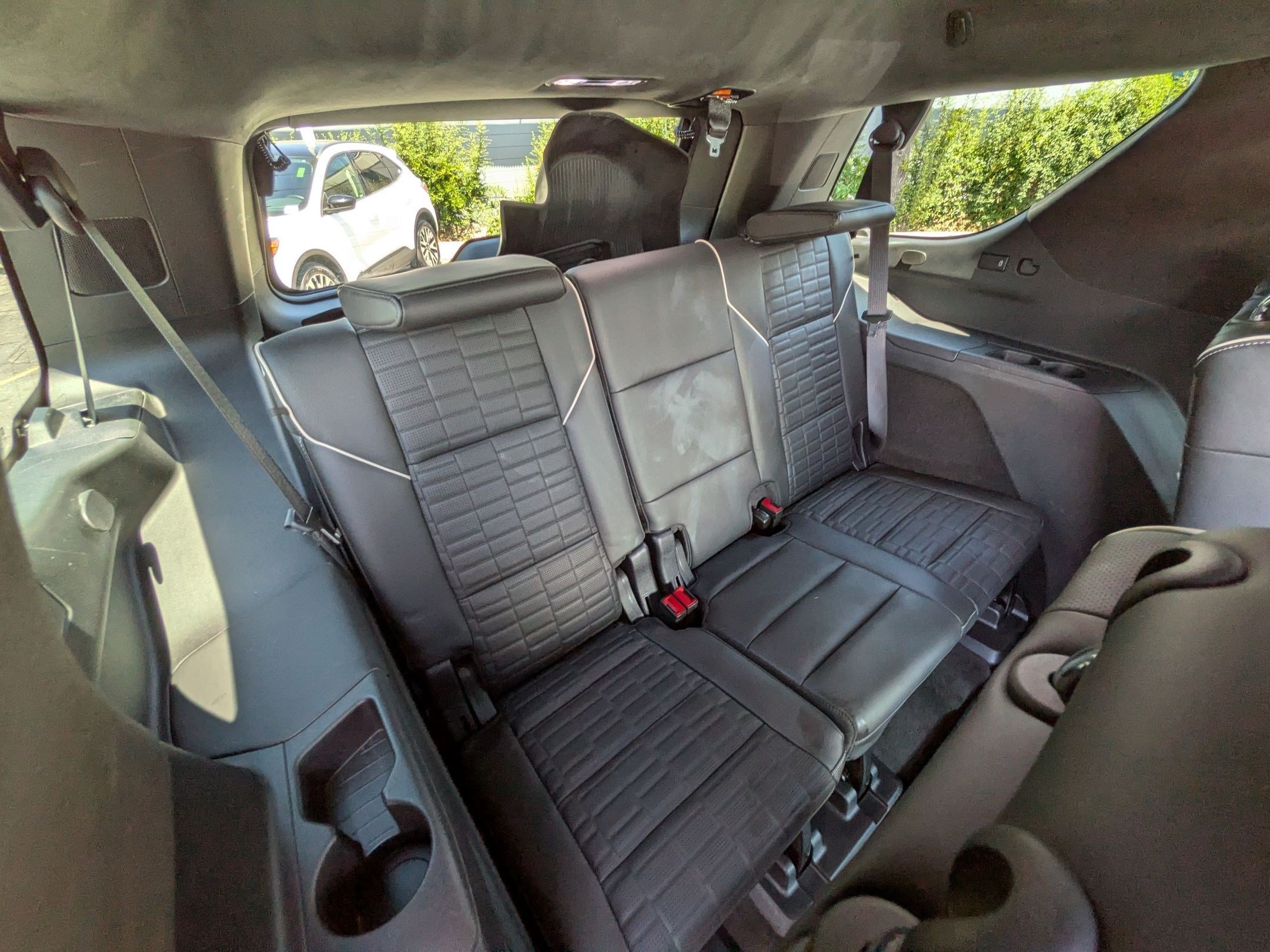 Certified 2024 Cadillac Escalade Sport Platinum w/ LPO, ONYX Package AWD/4WD image 28