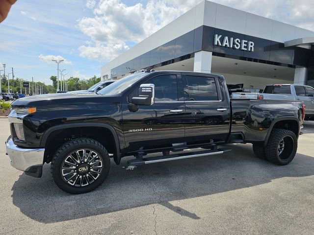 Used 2020 Chevrolet Silverado 3500 LTZ w/ LTZ Plus Package AWD/4WD image 2