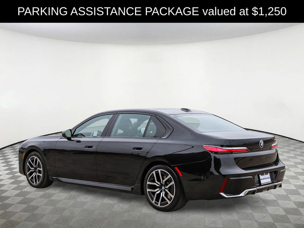 Used 2023 BMW 740i w/ Executive Package RWD image 8
