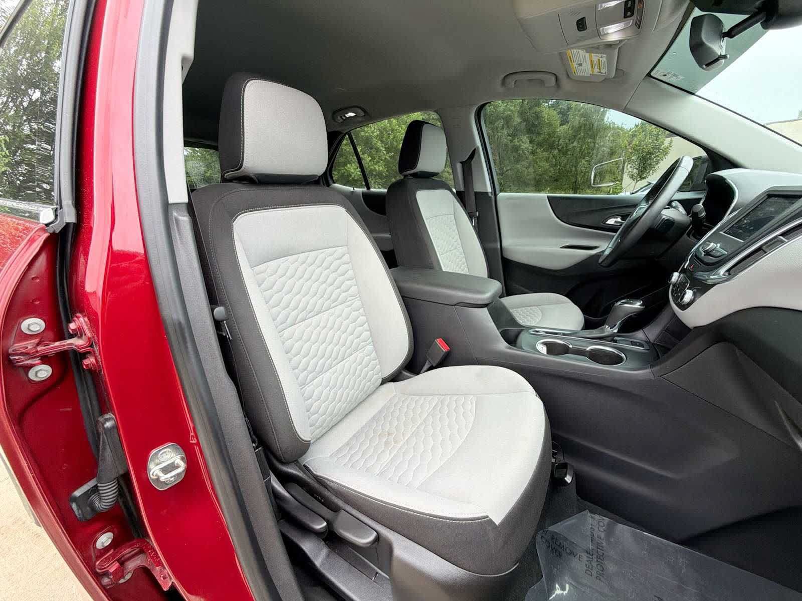 Used 2020 Chevrolet Equinox LT AWD/4WD image 18