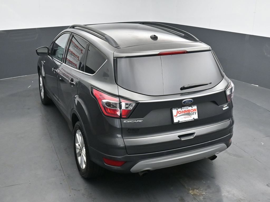 Used 2017 Ford Escape SE w/ SE Leather Comfort Package image 29