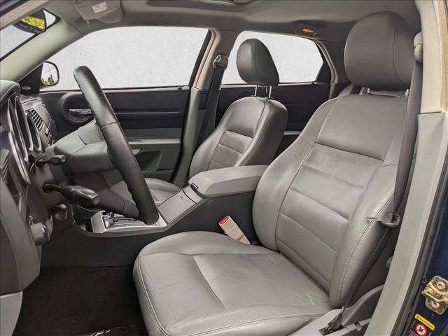 Used 2005 Dodge Magnum R/T w/ Convenience Group II RWD image 15