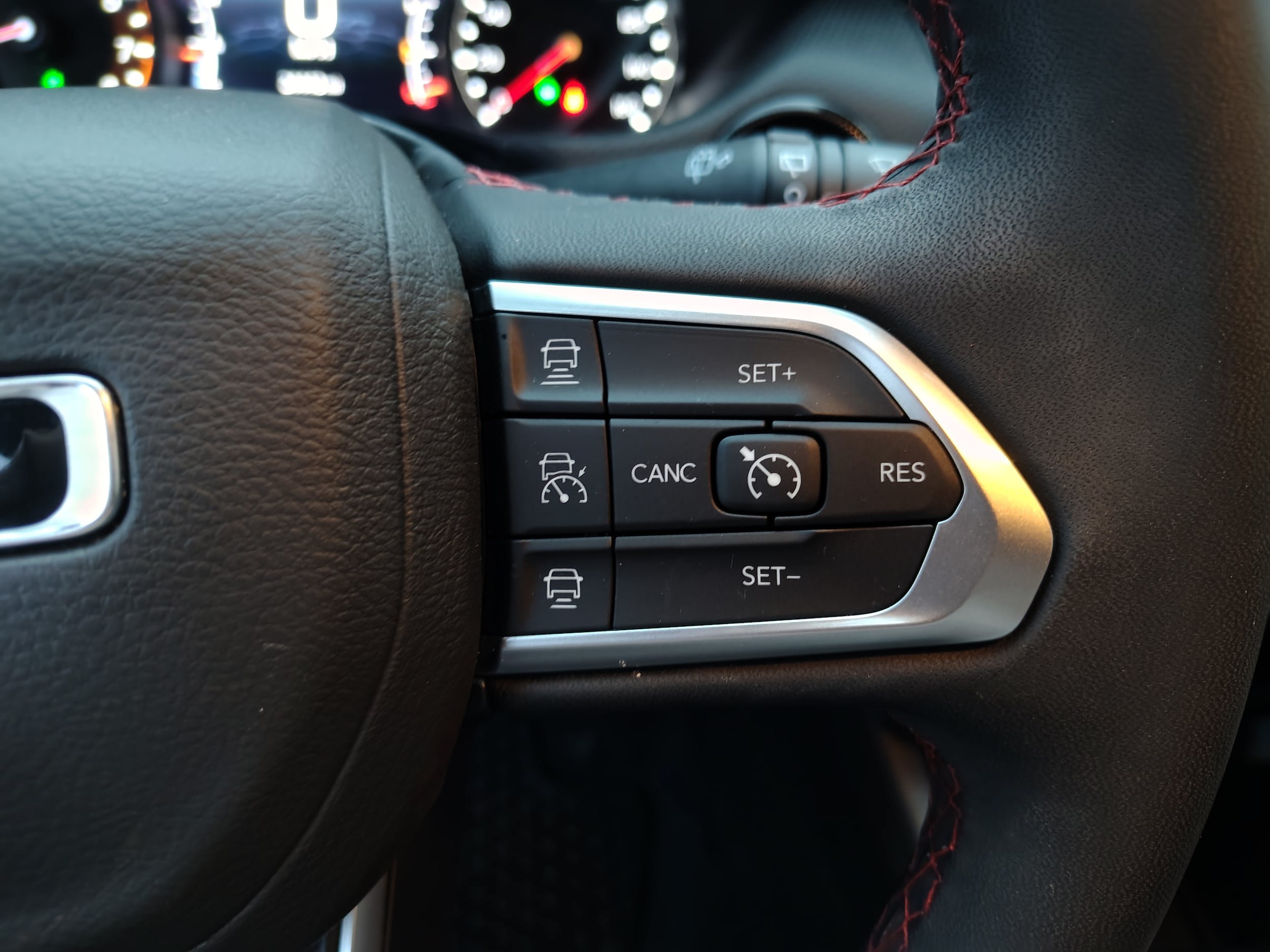 Certified 2025 Jeep Compass Trailhawk AWD/4WD image 29