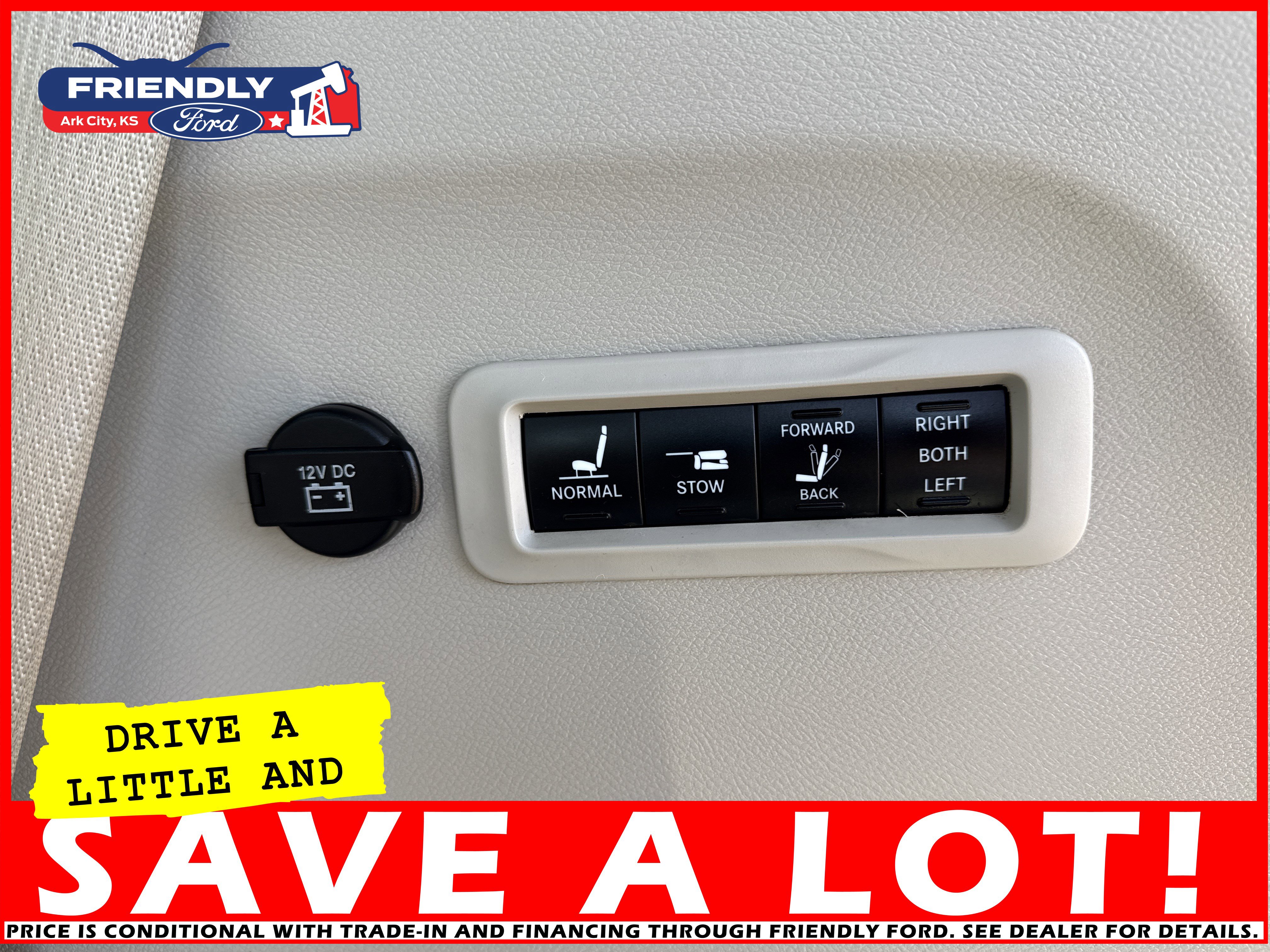 Used 2020 Chrysler Pacifica Limited image 25