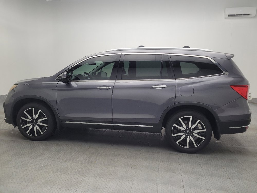 Used 2019 Honda Pilot Touring image 3