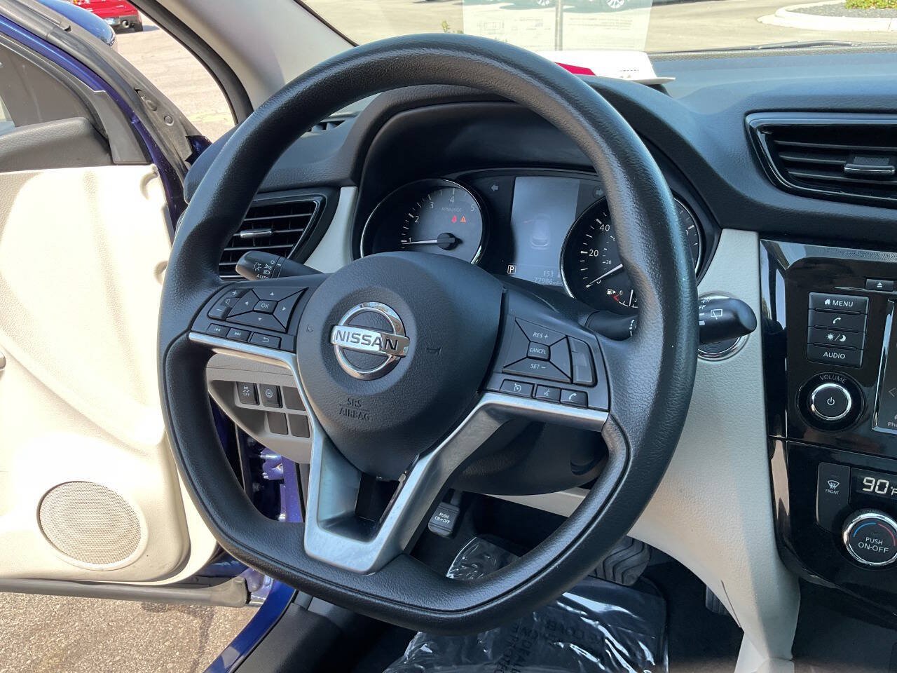 Used 2019 Nissan Rogue Sport SV FWD image 18