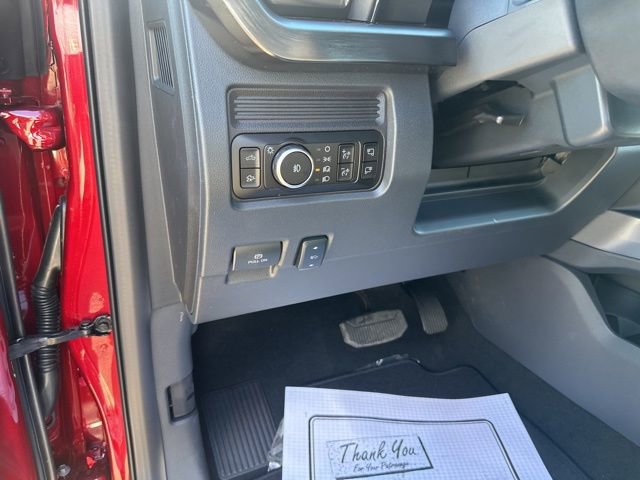 New 2026 Ford F250 Lariat w/ Chrome Package image 34