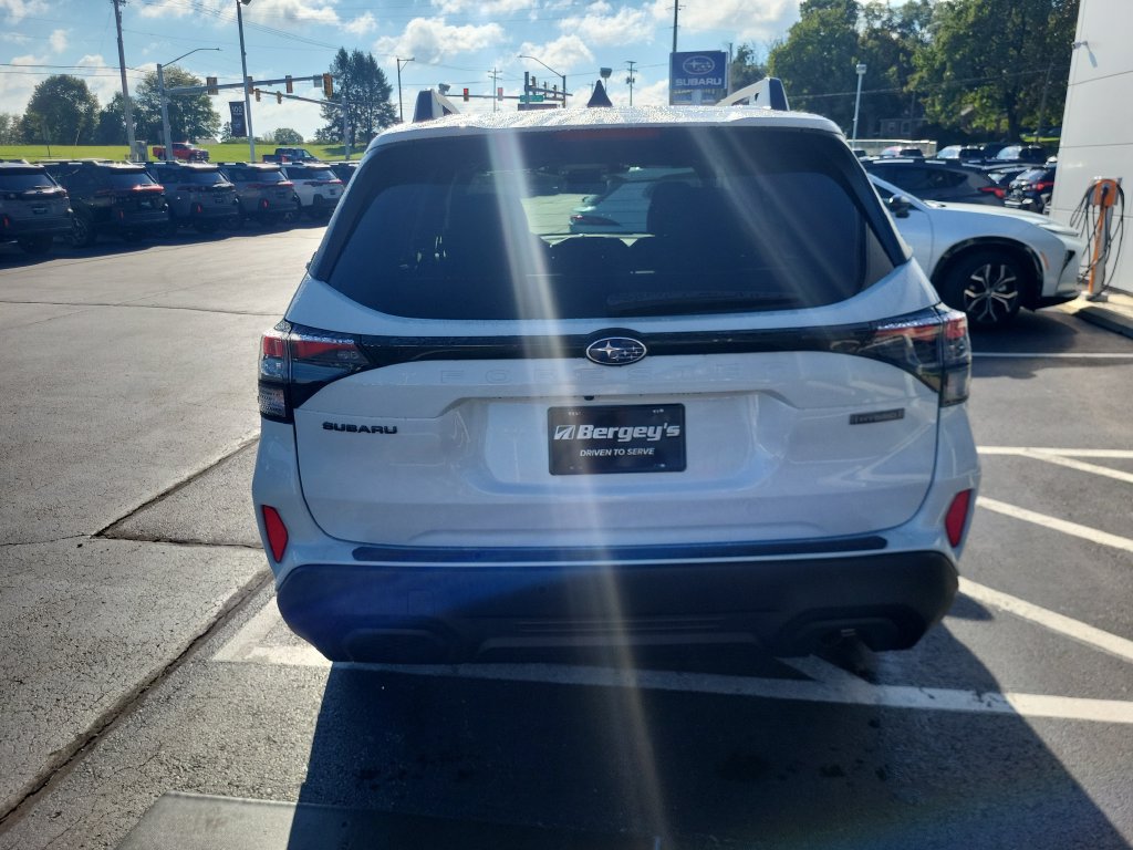 New 2026 Subaru Forester Premium AWD/4WD image 3