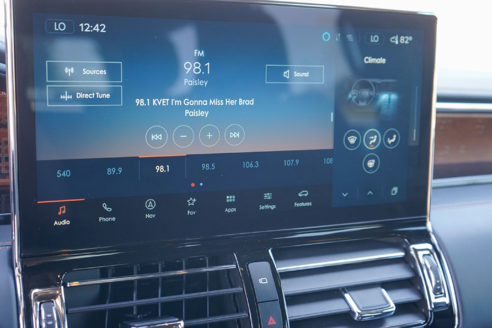 Used 2024 Lincoln Navigator Black Label image 15