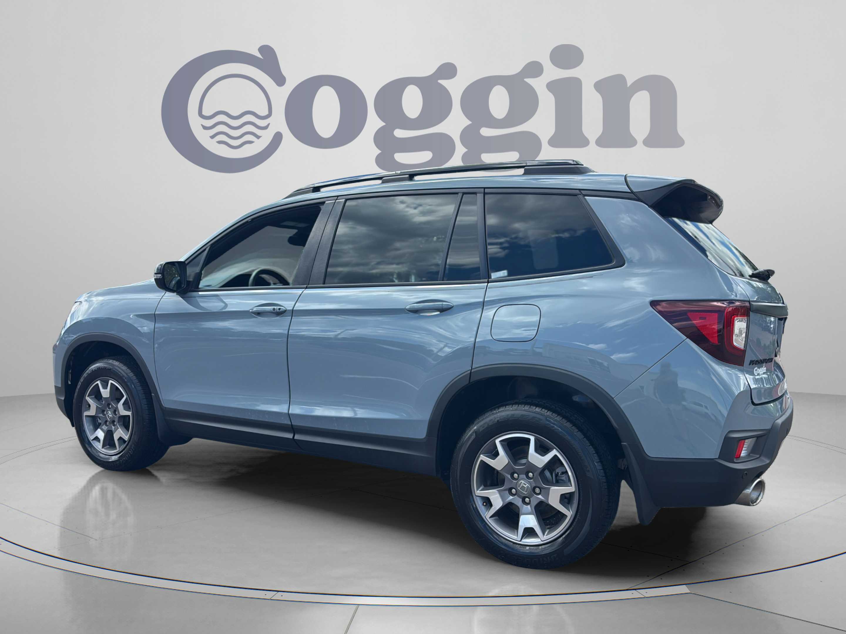 Certified 2023 Honda Passport TrailSport image 3