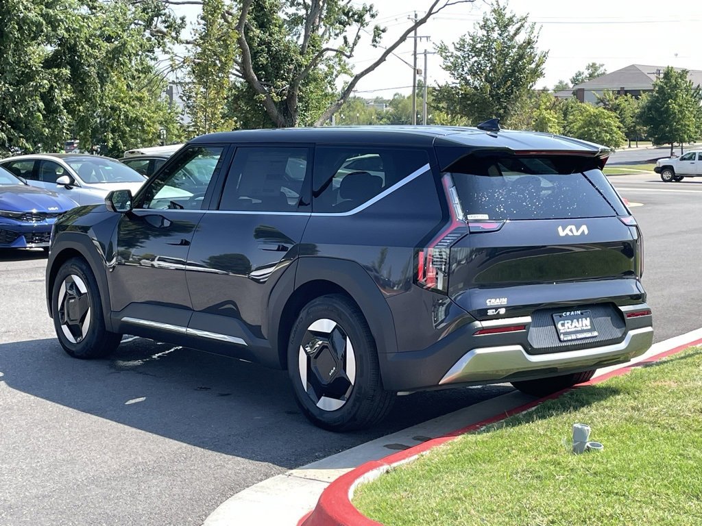 New 2026 Kia EV9 Light image 4