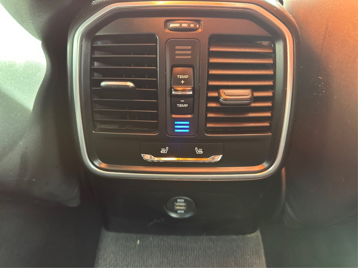 Used 2017 Porsche Macan S w/ Premium Package Plus AWD/4WD image 19