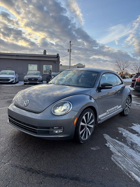 Used 2012 Volkswagen Beetle 2.0T image 3