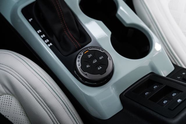 Used 2025 Ford Bronco Heritage Edition image 63