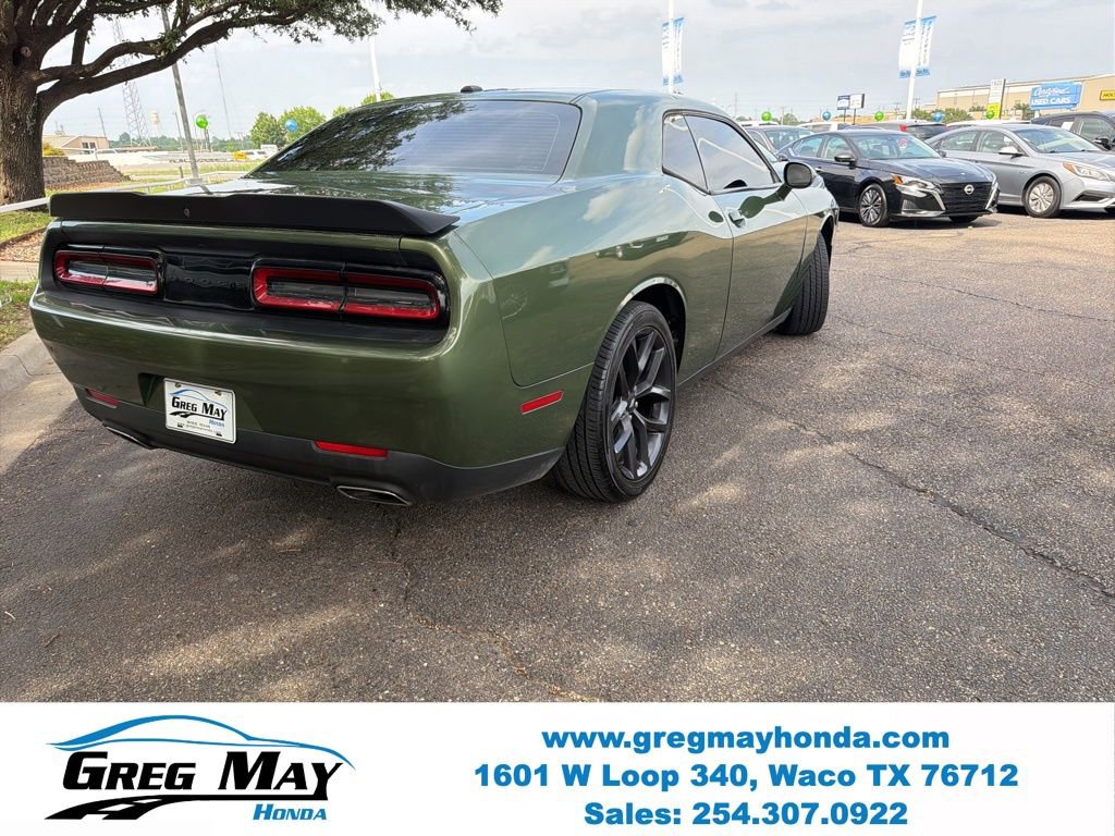 Used 2020 Dodge Challenger SXT w/ Blacktop Package RWD image 3