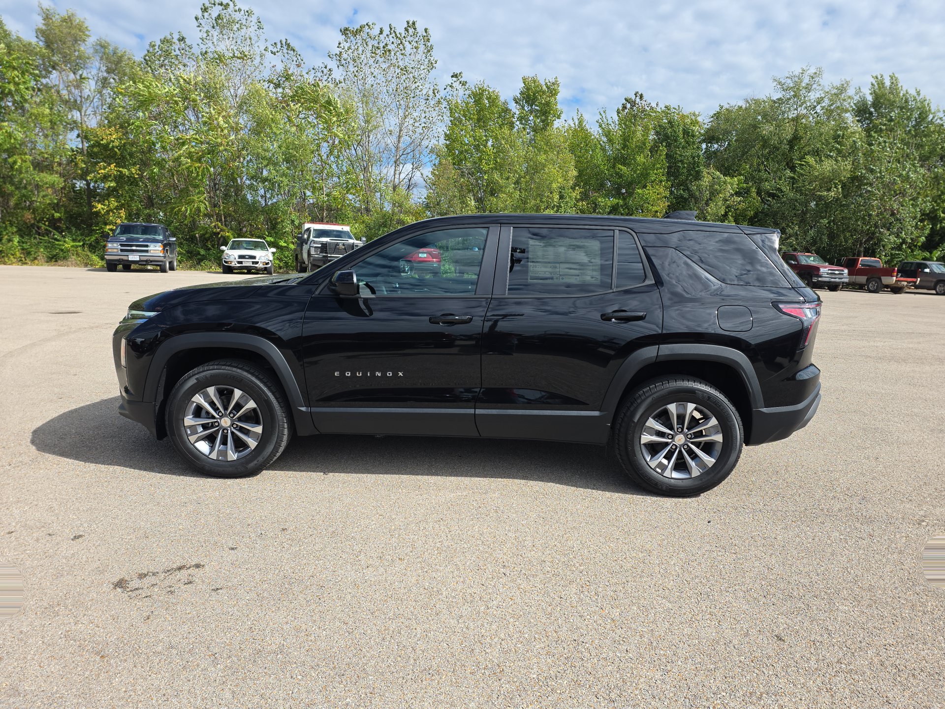 New 2027 Chevrolet Equinox LT w/ Convenience Package II AWD/4WD image 5