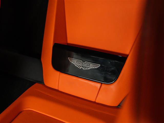 Used 2025 Aston Martin V8 Vantage Coupe RWD image 25