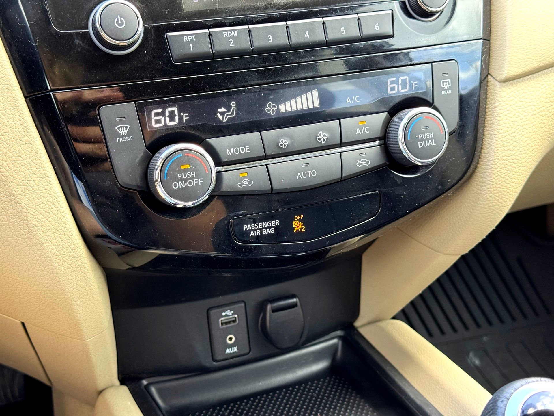 Used 2017 Nissan Rogue SV FWD image 26