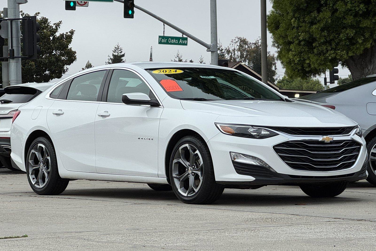 Used 2024 Chevrolet Malibu LT FWD image 31