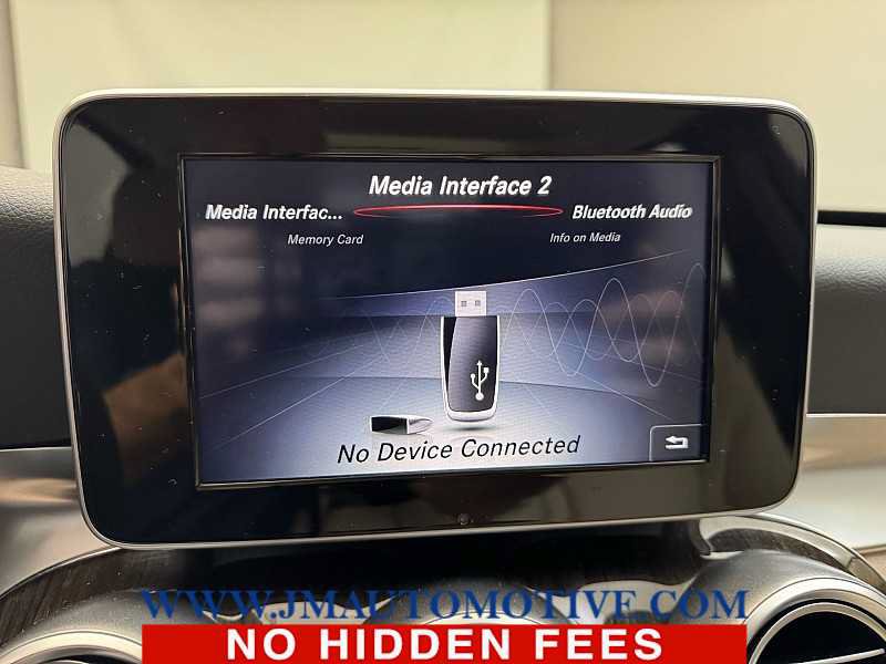 Used 2017 Mercedes-Benz C 300 4MATIC Sedan image 29