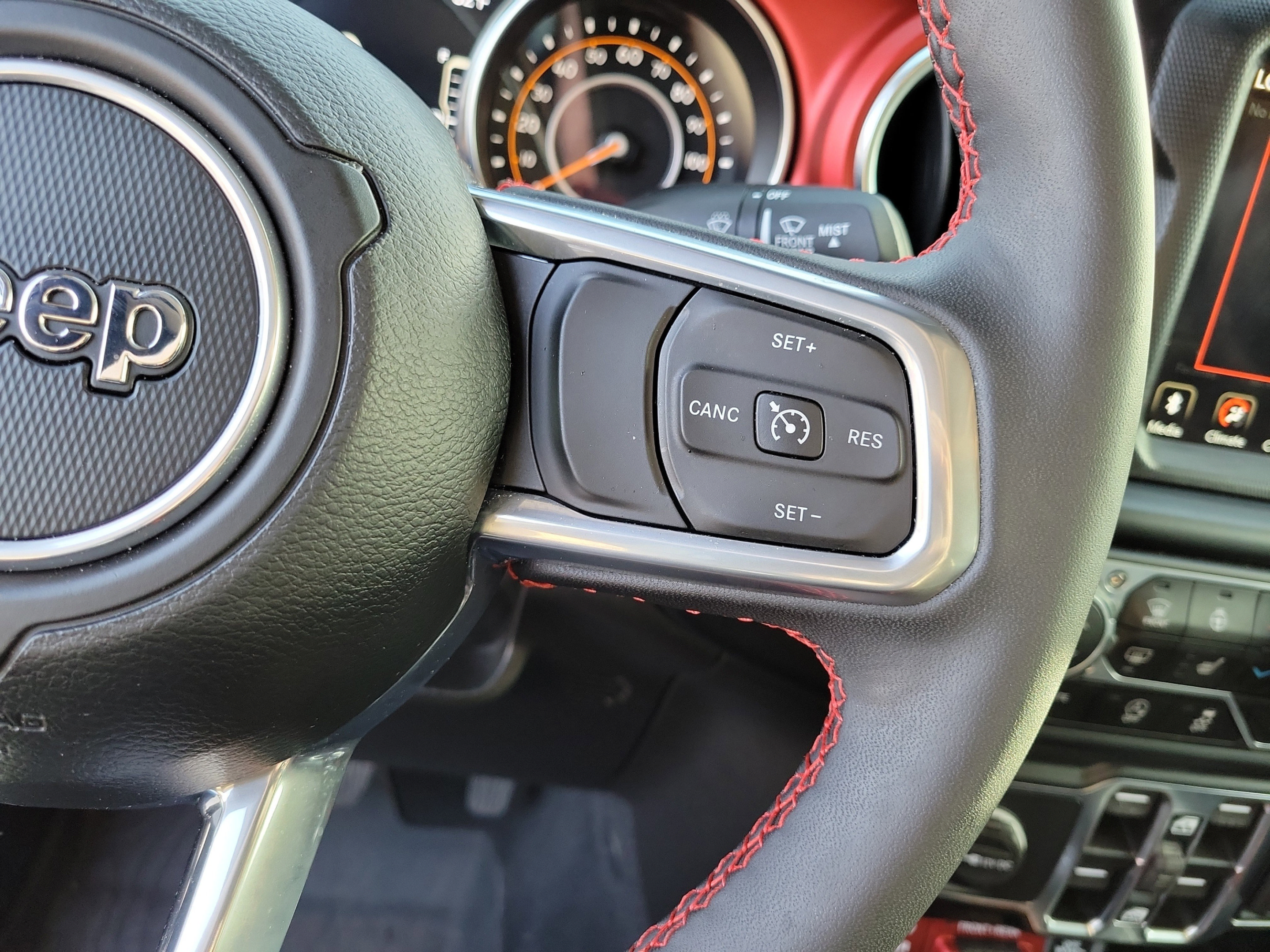 Used 2023 Jeep Gladiator Rubicon w/ LED Lighting Group AWD/4WD image 23