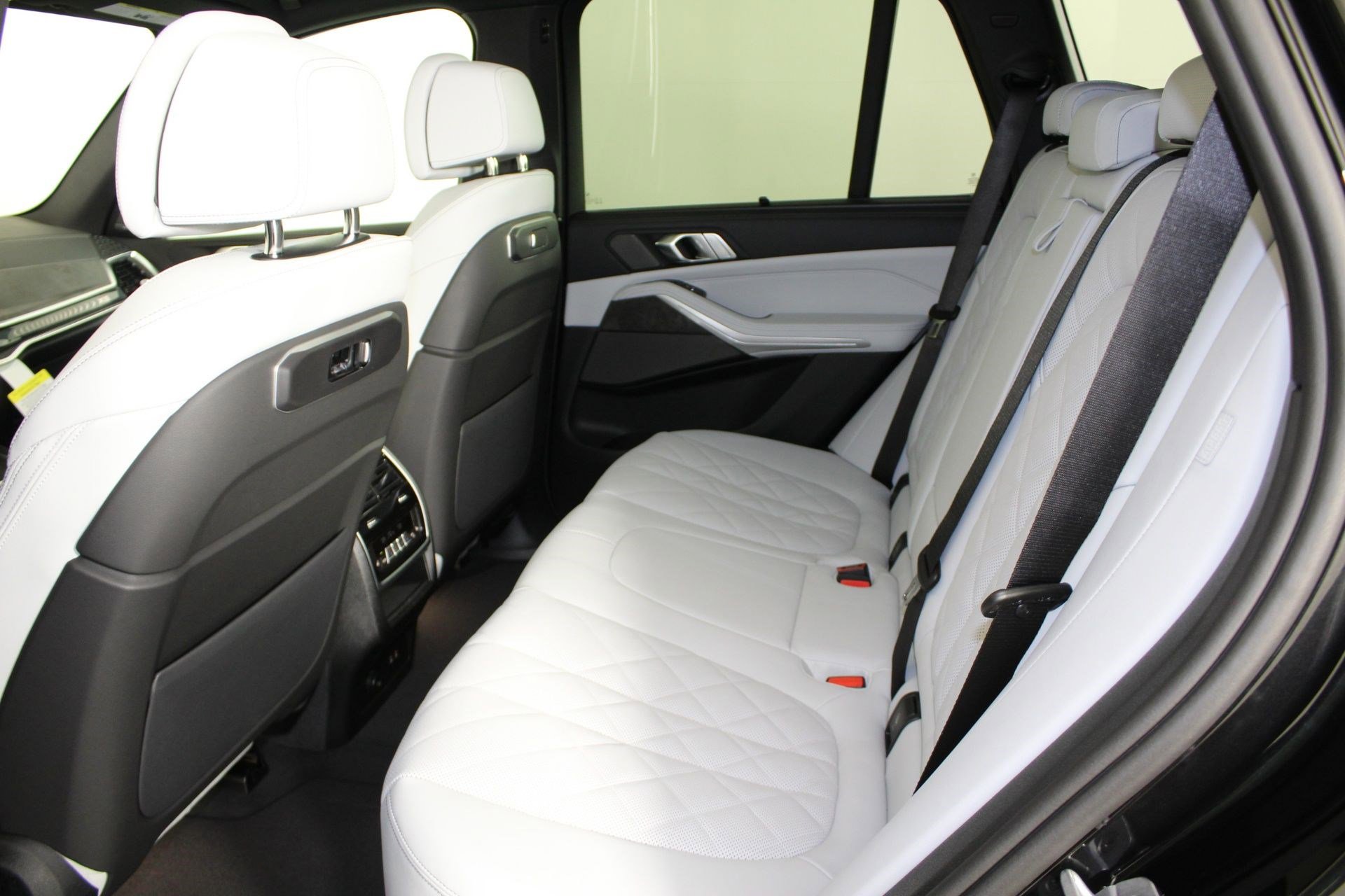 New 2026 BMW X5 xDrive40i AWD/4WD image 22