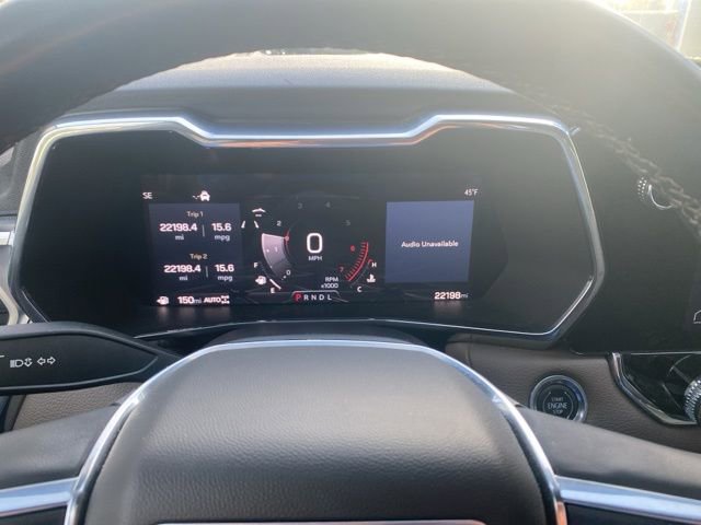 Used 2023 GMC Canyon Denali w/ Denali Black Edition image 10