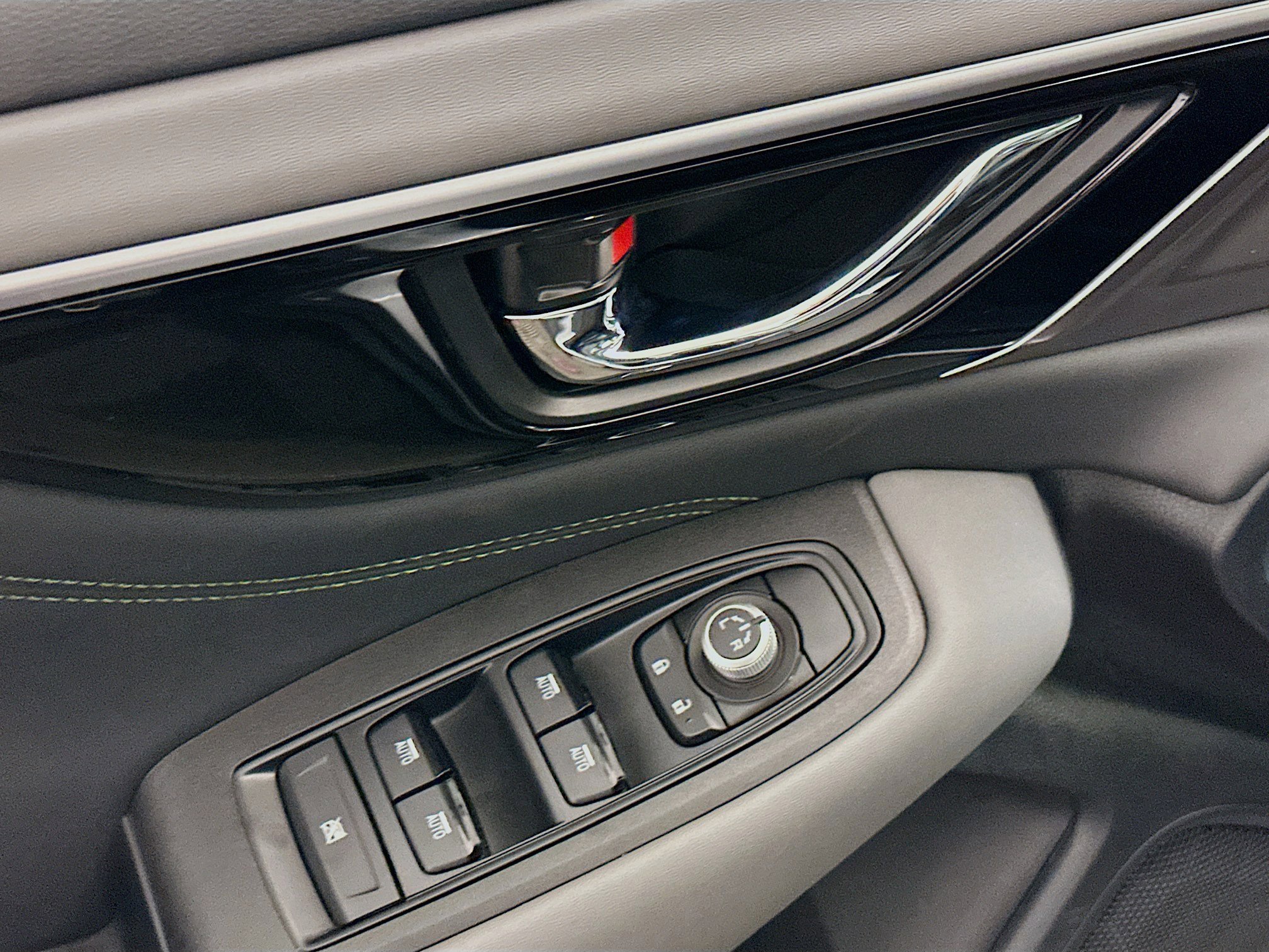 Used 2025 Subaru Outback Onyx Edition image 15