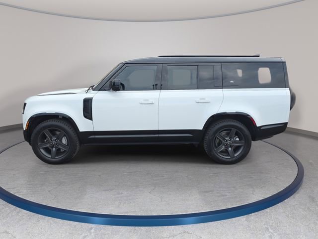 Certified 2024 Land Rover Defender 130 X-Dynamic SE image 9