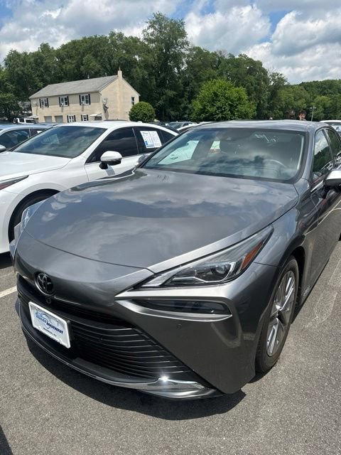 Used 2023 Toyota Mirai w/ Advanced Technology Package RWD image 1