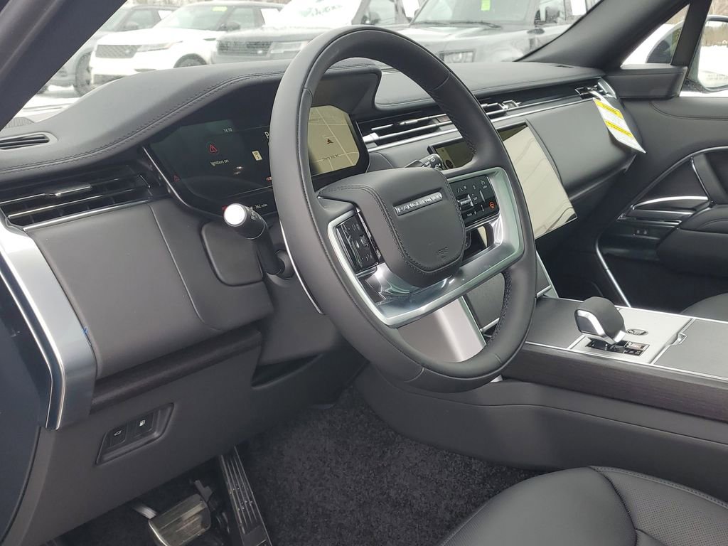 New 2026 Land Rover Range Rover SE image 8