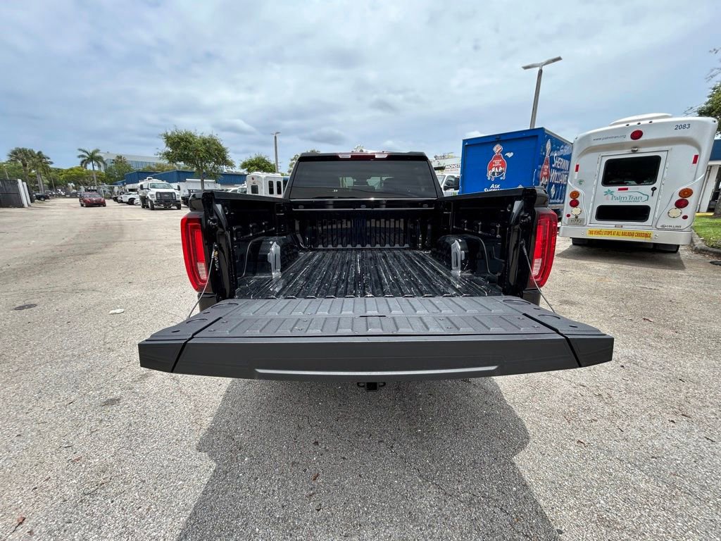 Used 2026 GMC Sierra 1500 SLT RWD image 32