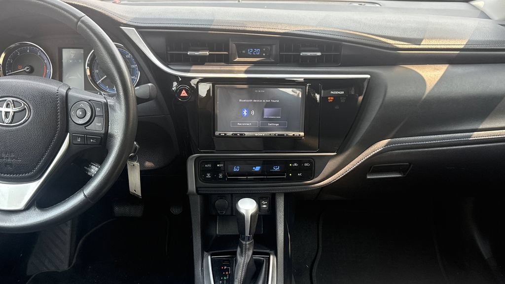 Used 2017 Toyota Corolla SE FWD image 20