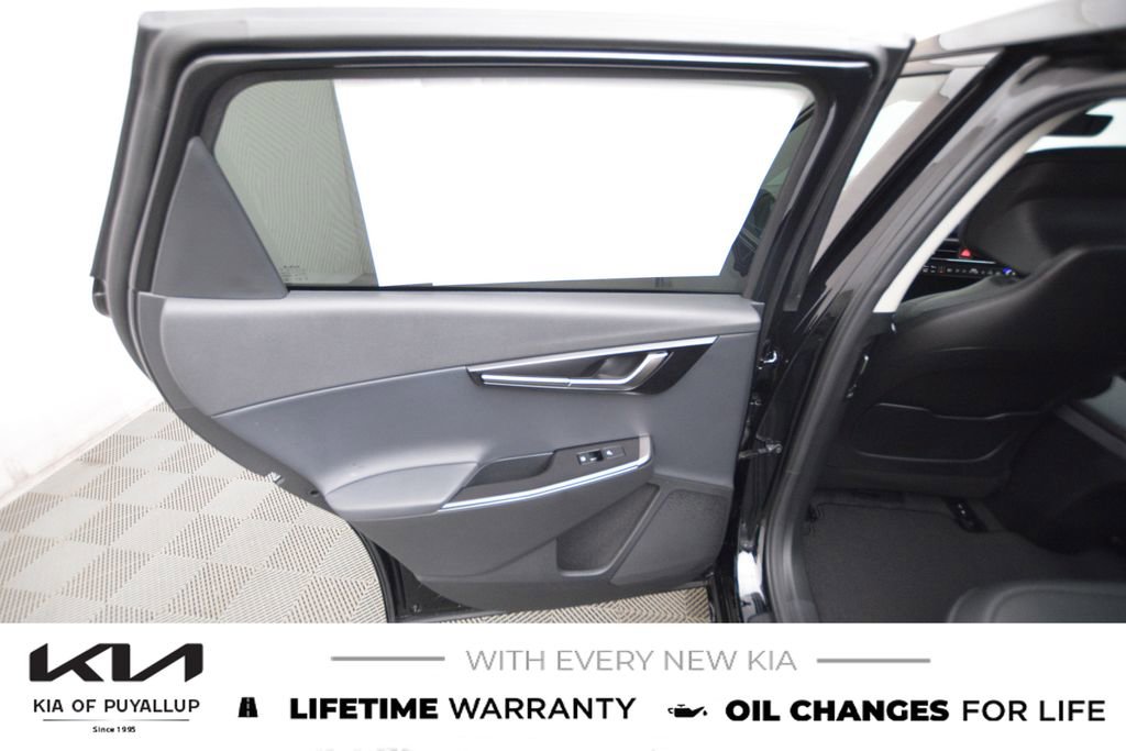 New 2025 Kia EV6 Wind image 11