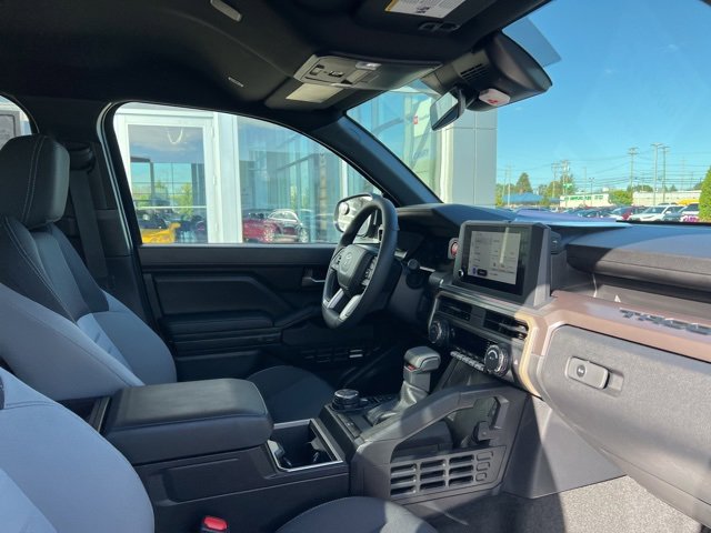 Certified 2025 Toyota Tacoma TRD Off-Road image 31