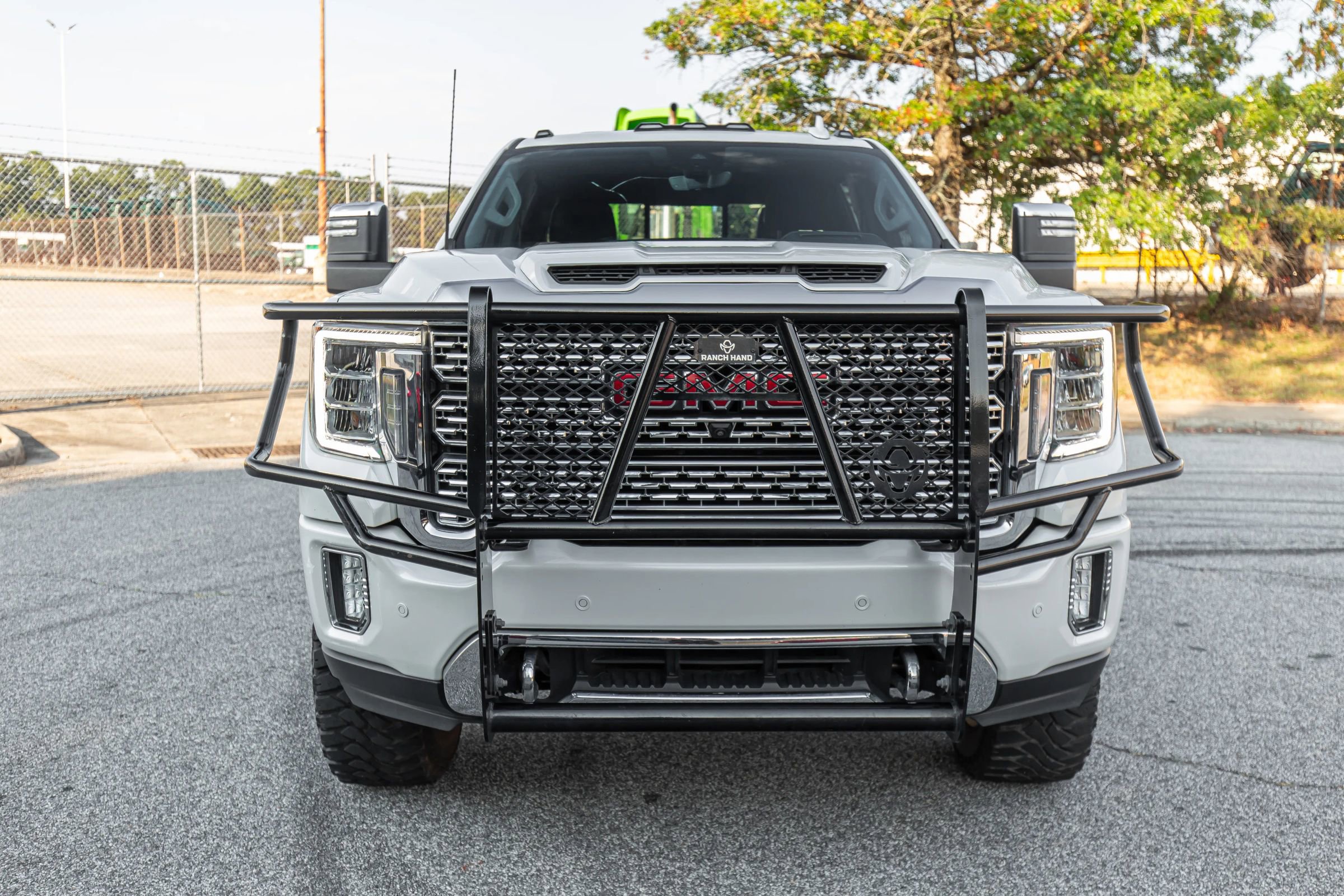 Used 2022 GMC Sierra 3500 Denali w/ Denali Ultimate Package image 2