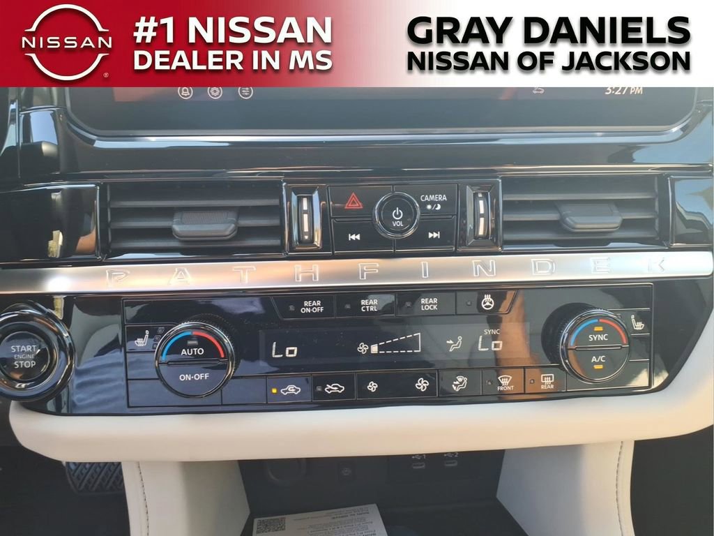 New 2026 Nissan Pathfinder SL image 18