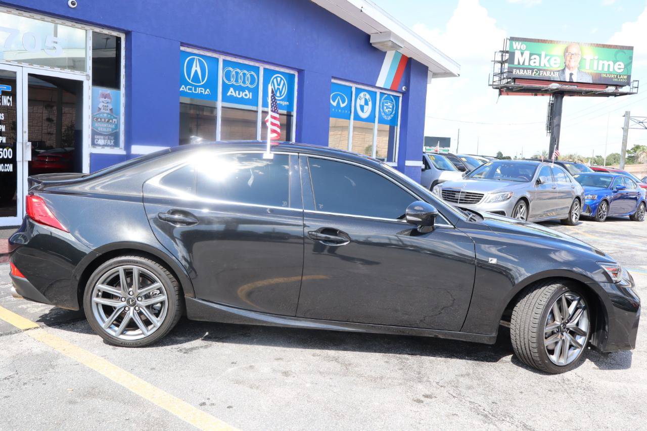 Used 2017 Lexus IS 200t F Sport w/ F Sport Package RWD image 4