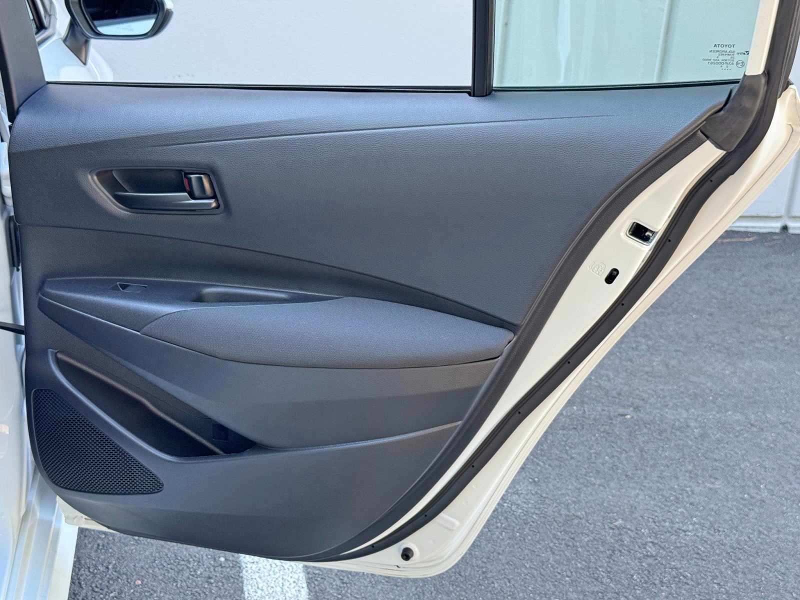Used 2025 Toyota Corolla LE FWD image 41