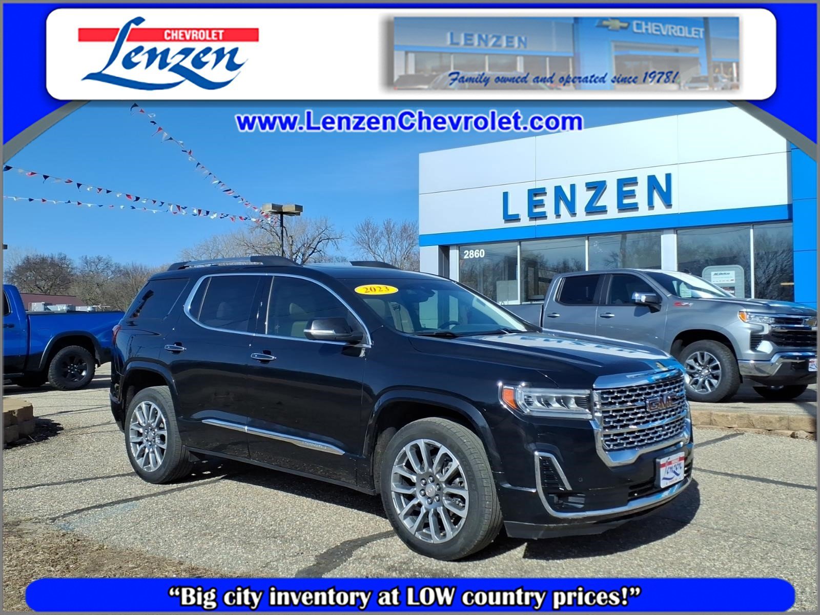 Certified 2023 GMC Acadia Denali w/ Denali Ultimate Package FWD image 1