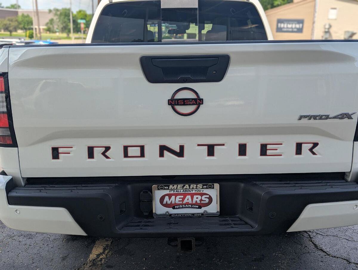 Used 2023 Nissan Frontier PRO-4X w/ Pro Convenience Package AWD/4WD image 18