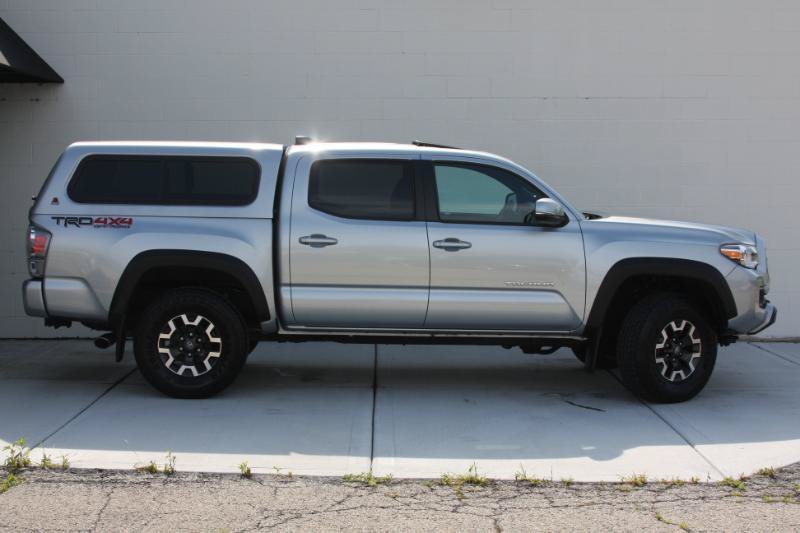 Used 2023 Toyota Tacoma TRD Off-Road w/ TRD Premium Off Road Package AWD/4WD image 7