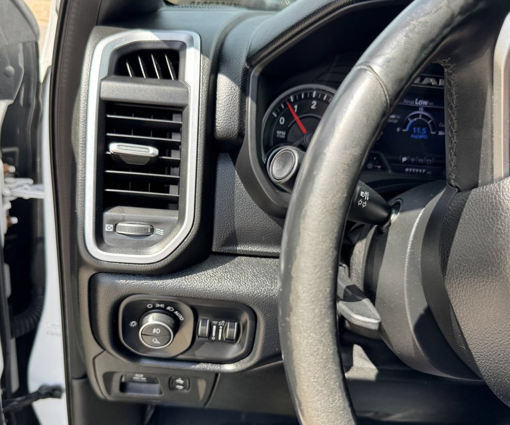 Used 2019 RAM 1500 Big Horn AWD/4WD image 13