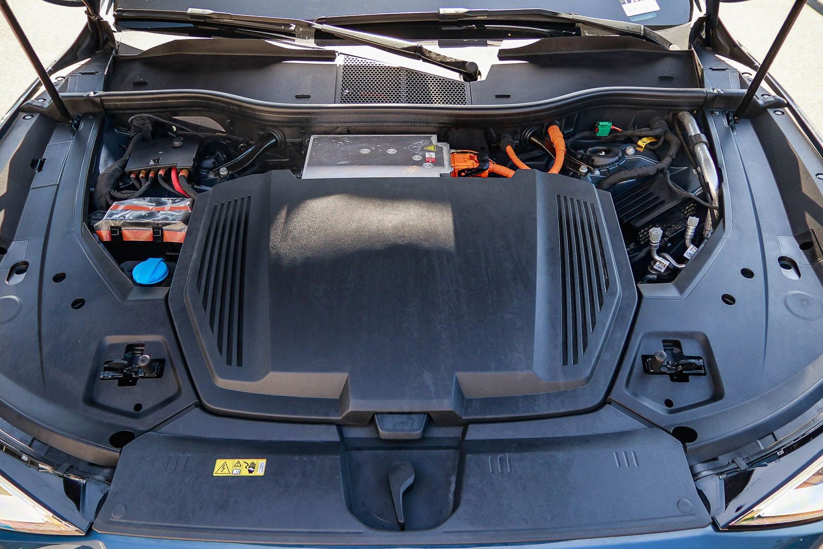 Used 2023 Audi e-tron Premium w/ Convenience Plus Package image 30