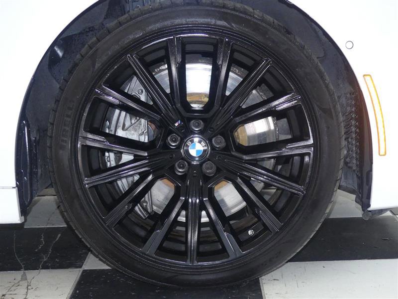Used 2022 BMW 750i xDrive w/ Executive Package AWD/4WD image 42