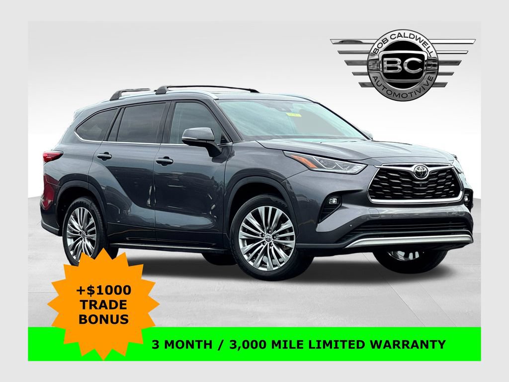 Used 2021 Toyota Highlander Platinum FWD image 1