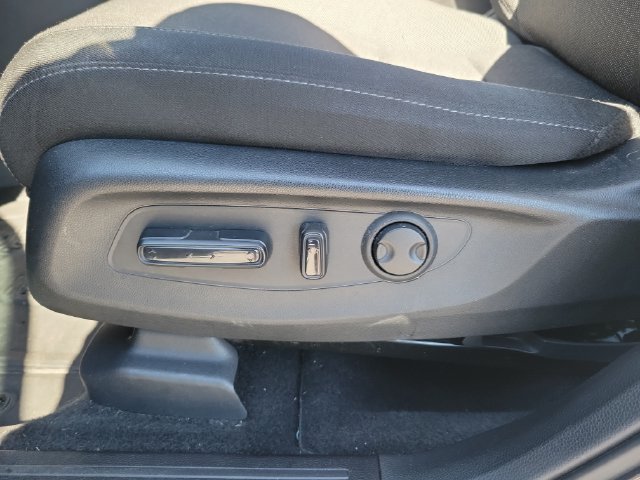 Certified 2025 Honda CR-V EX image 15