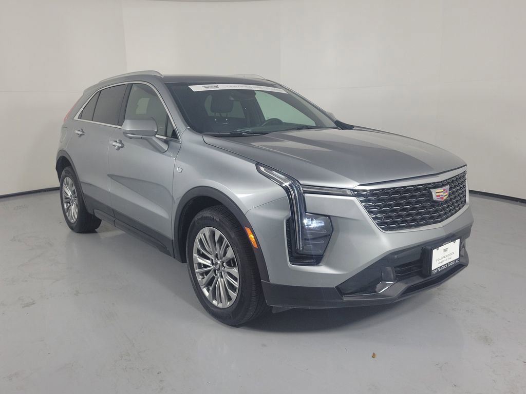Used 2025 Cadillac XT4 Premium Luxury FWD image 1