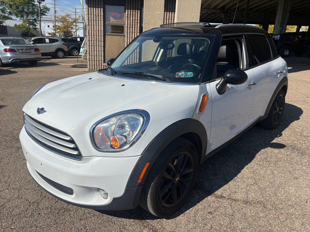 Used 2013 MINI Cooper Countryman FWD image 1