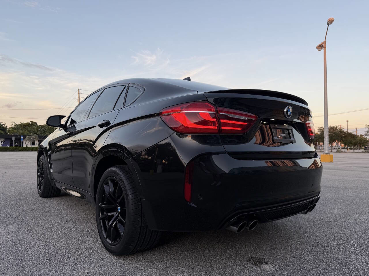 Used 2016 BMW X6 M Base AWD 4dr SUV image 23